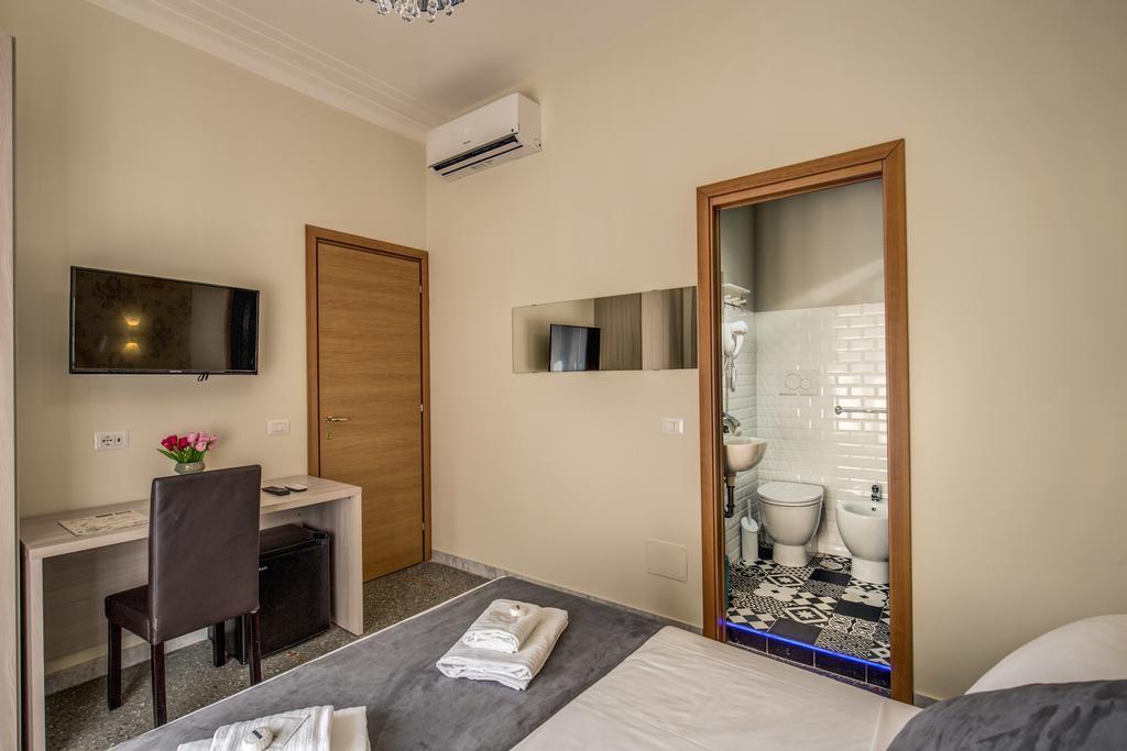 Готель Roma 41 Екстер'єр фото