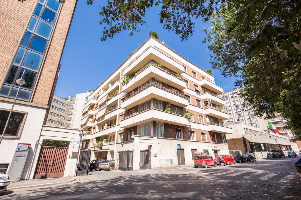 Готель Roma 41 Екстер'єр фото