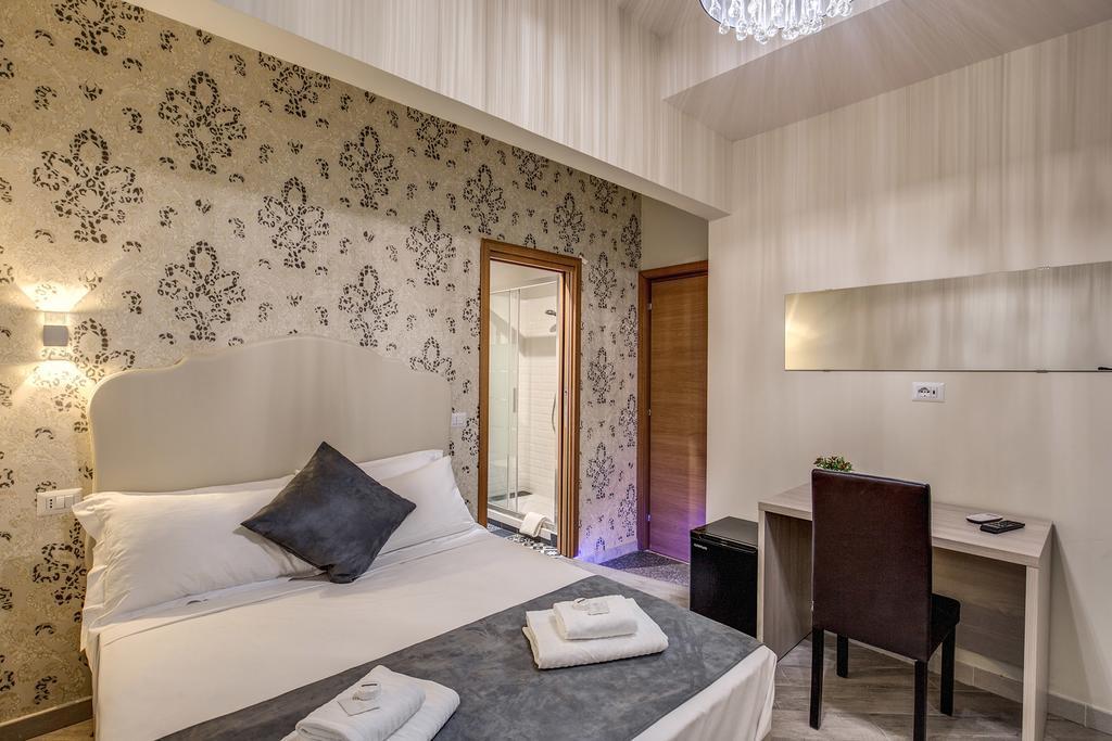 Готель Roma 41 Екстер'єр фото